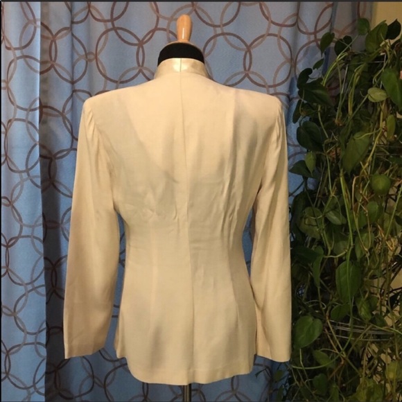 D. J. Summers Cream Colored Blazer EUC - Picture 3 of 7